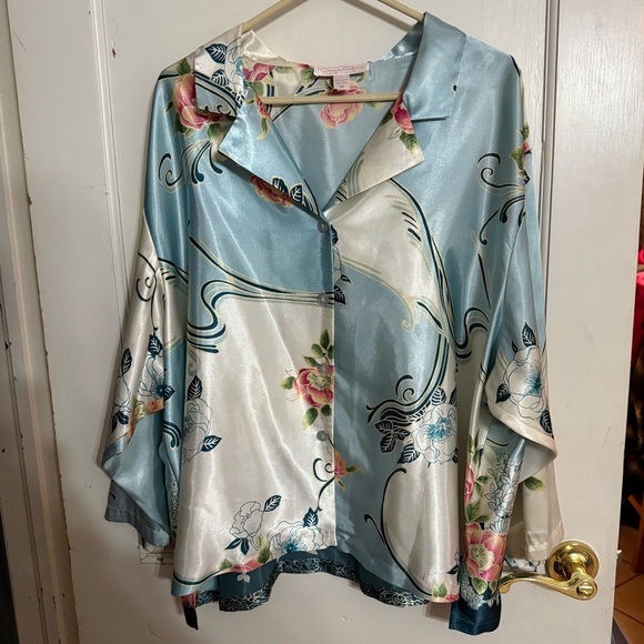 Oscar de la Renta Blue and Pink Floral Satin Set - Picture 2 of 8